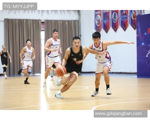 变形记中的篮球明星们如何在赛场上展现个人魅力与团队精神